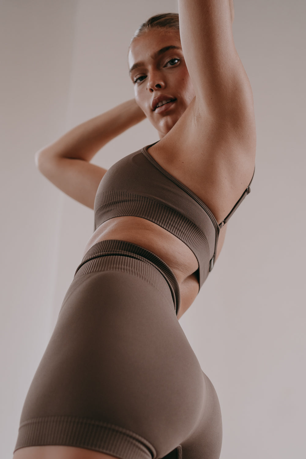 crop top in brown
