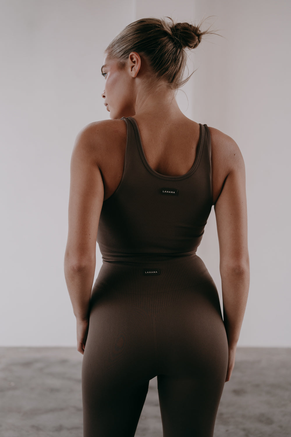 leggings in brown