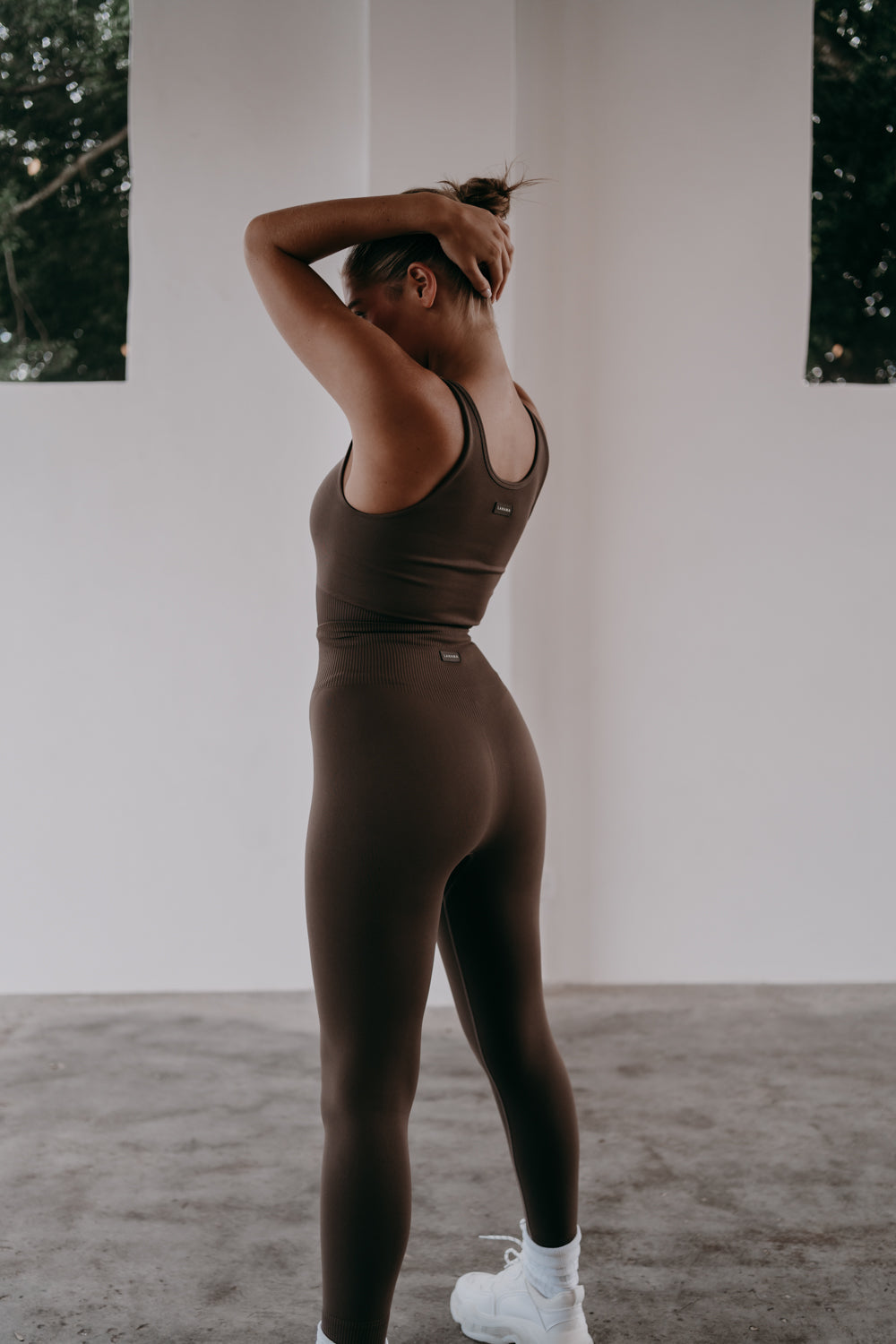 leggings in brown
