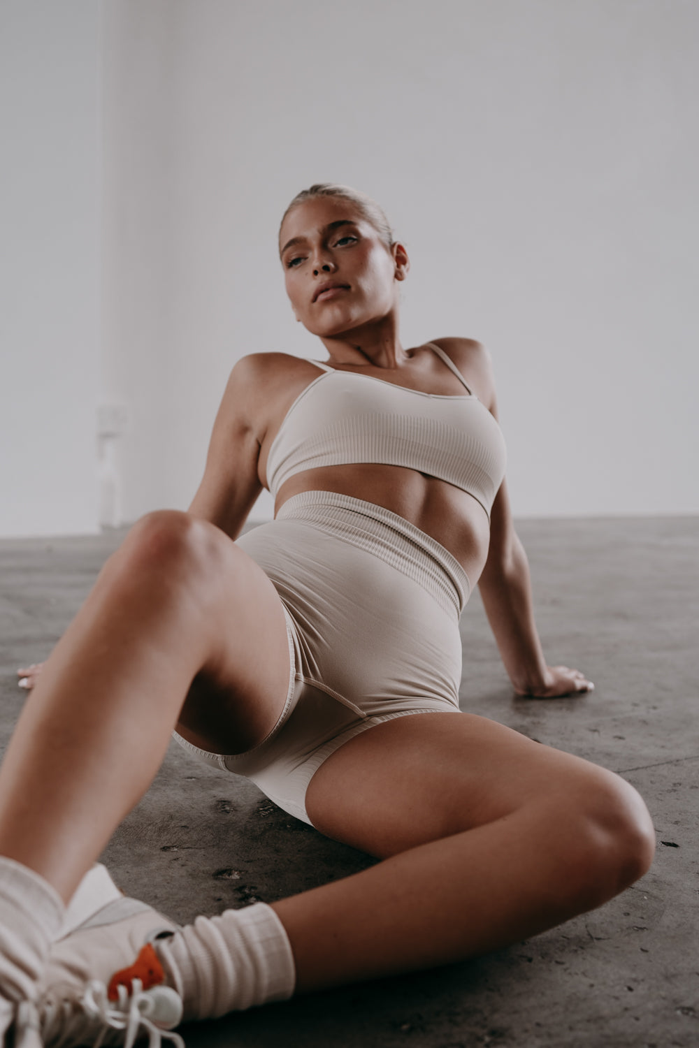 crop top in cream