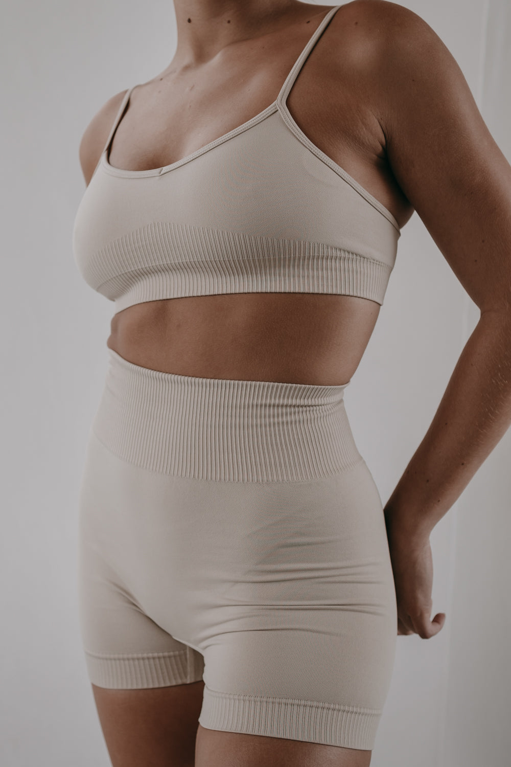 crop top in cream